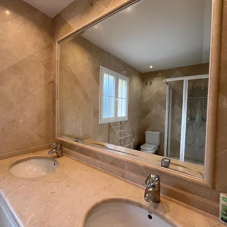 6 Bedroom Near Calahonda * Sitio de Calahonda