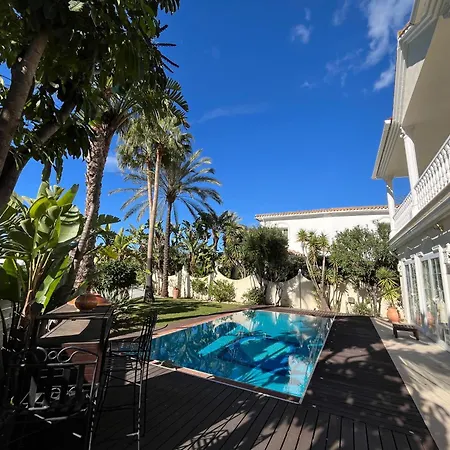 Villa 6 Bedroom Near Calahonda *