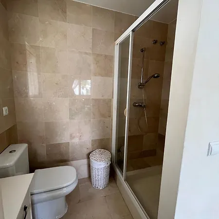 Villa 6 Bedroom Near Calahonda