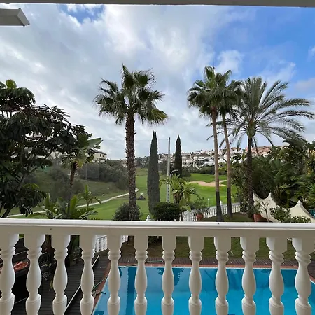 6 Bedroom Near Calahonda Villa *