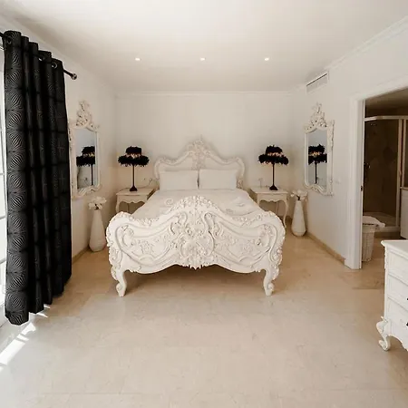 6 Bedroom Near Calahonda Sitio de Calahonda